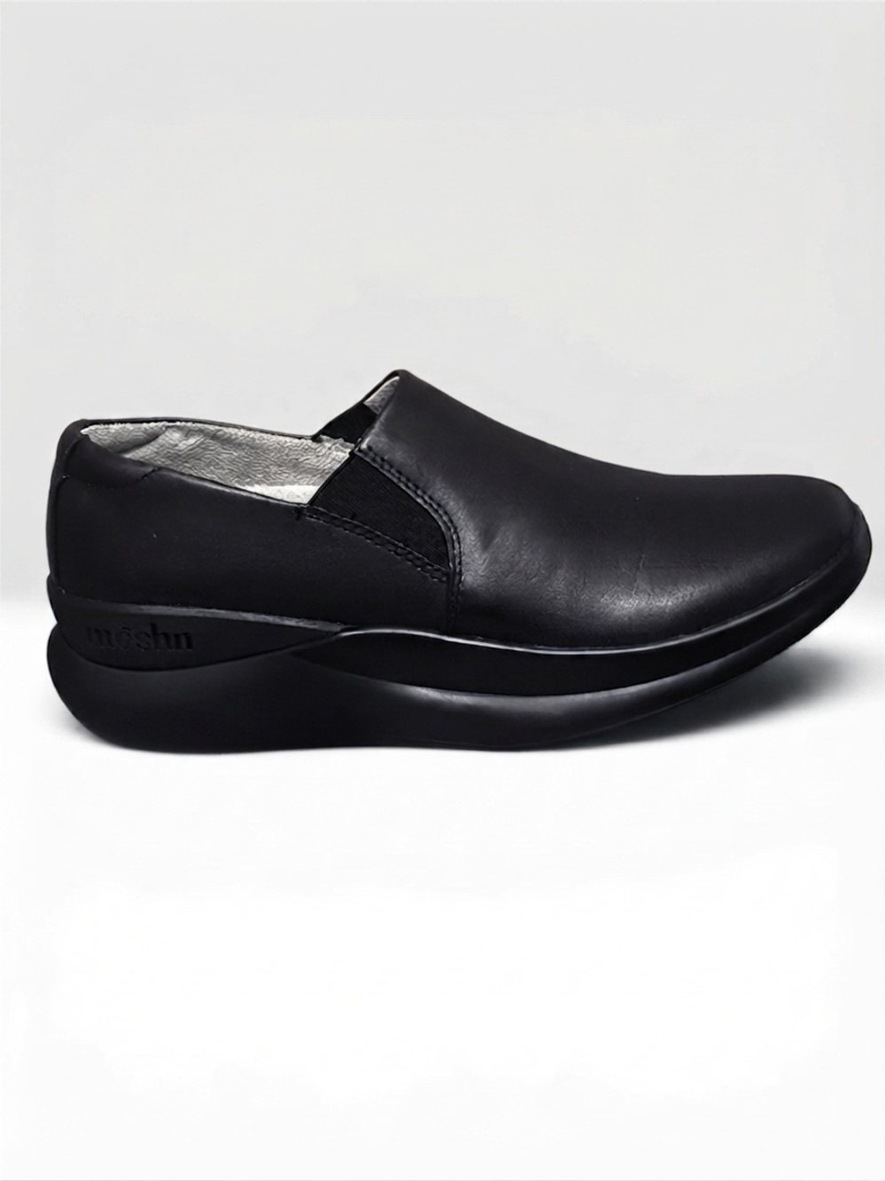 moshn Verve Black Full Grain 7.5 M